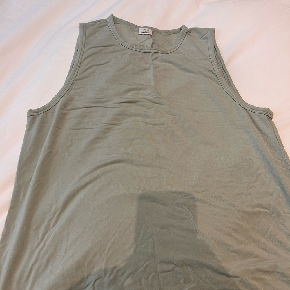 Light Green Wilfred Muscle Tank Size M